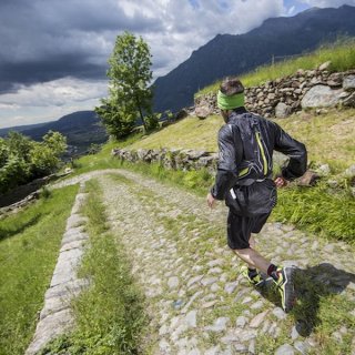 Спортивний рюкзак Ferrino X-Track 8 Black