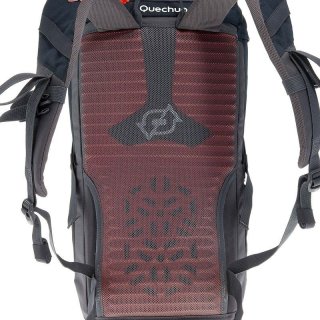 Спортивный рюкзак Quechua FORCLAZ 20 AIR черный