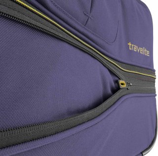 Средняя дорожная сумка на колесах Travelite Basics на 51/64 л Синий