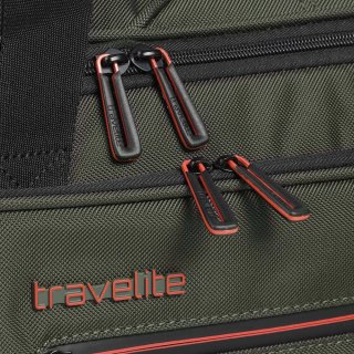 Середня сумка на колесах Travelite Crosslite 5.0 на 71 літр Зелена