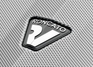 Средний чемодан 70 л Roncato Uno ZIP Gray/Silver