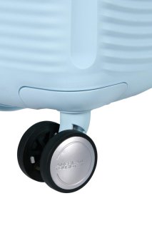 Средний чемодан American Tourister Soundbox – 71,5 / 81 л, 3,7 кг Голубой