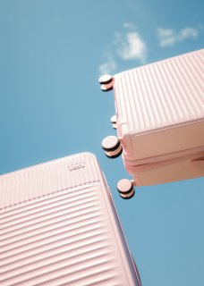Средний чемодан Heys Pastel на 62/74 л весом 3,7 кг из поликарбоната Розовый
