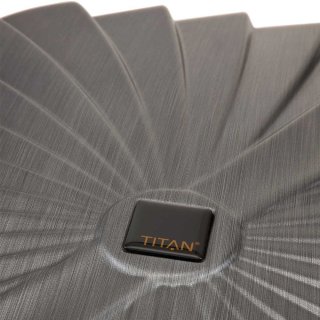 Средний чемодан из поликарбоната 67 л Titan Triport, серый