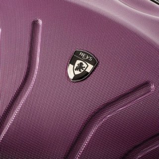 Средний чемодан из поликарбоната 70 л Heys Lightweight Pro, черный