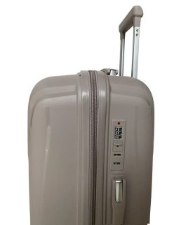 Середня валіза Madisson Snowball – 63 л, 3,3 кг Шампань
