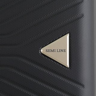 Средний чемодан Semi Line на 67 литров весом 3,4 кг Черный