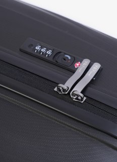 Средний чемодан V&V Travel Flash light 2.0 с расширением на 83/95 л весом 3,2 кг Черный