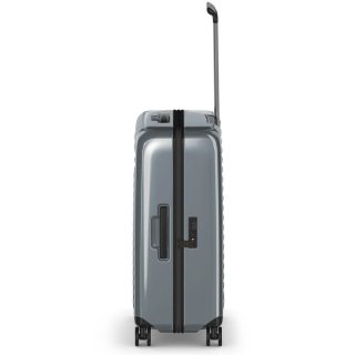 Средний чемодан Victorinox Airox – 74 л, 3,8 кг Серебристый