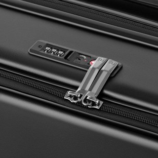 Середня валіза Wenger Amplix Hardside – 78/90 л, 4,65 кг Чорна