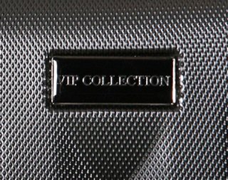 Средний пластиковый чемодан 64 л Vip Collection Benelux 24 Grey