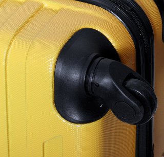 Средний пластиковый чемодан 64 л Vip Collection Costa Brava 24 Yellow
