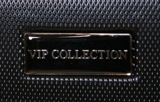 Средний пластиковый чемодан 64 л Vip Collection Nevada 24 Black