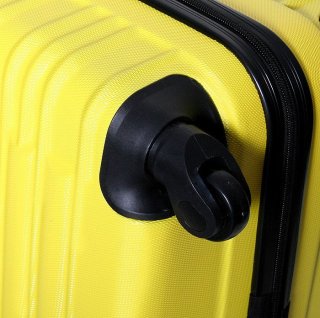 Средний пластиковый чемодан 64 л Vip Collection Nevada 24 Yellow