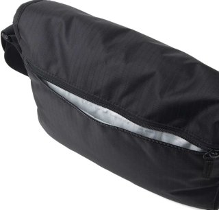 Сумка Crumpler The Flying Duck Camera Sling 4000 для DSLR камеры (черная)