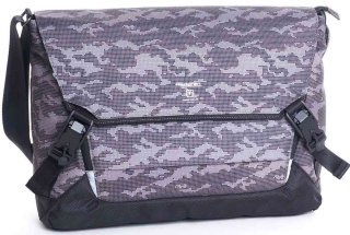 Сумка для ноутбука 15" Hedgren Link TIE Messenger, камуфляж Сумка для ноутбука 15" Hedgren Link TIE Messenger, камуфляж