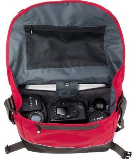 Сумка для дзеркальної фотокамери Crumpler Proper Roady 9000 (deep red)