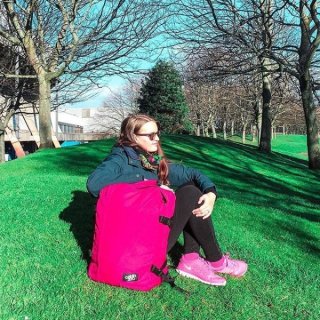 Сумка-рюкзак CabinZero Classic 44L Hot Pink