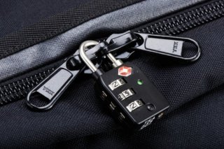 Сумка-рюкзак CabinZero Military 44L Absolute Black