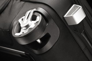 THULE Crossover Rolling Carry-On 38 л дорожная сумка-рюкзак из нейлона на 2-х колесах темно-синяя