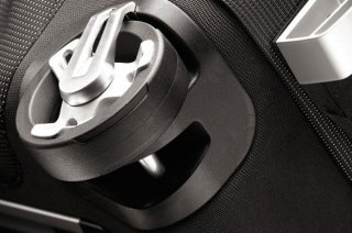 THULE Crossover Rolling Duffel  87 л дорожная сумка из нейлона на 2-х колесах черная