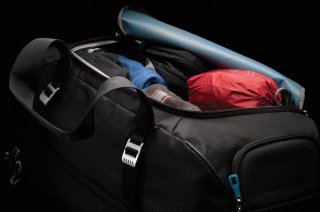 THULE Crossover Rolling Duffel  87 л дорожная сумка из нейлона на 2-х колесах темно-синяя