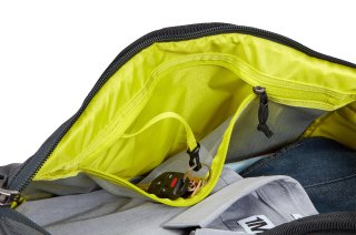 Thule Subterra Weekender Duffel 45 л спортивна сумка з нейлону темно-сіра