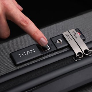 Titan X-Ray Pro 87 л чемодан из поликарбоната на 4 колесах антрацит