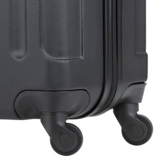 TravelZ Light (M) Black 66 л чемодан из пластика на 4 колесах черный