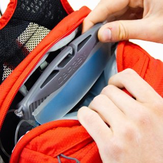 Велосипедный мужской рюкзак Osprey Syncro на 12 л Красный