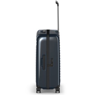 Victorinox Travel AIROX средний чемодан на 74 л из поликарбоната Синий