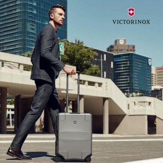 Victorinox Travel Lexicon Hardside 34 л чемодан из поликарбоната на 4 колесах серый