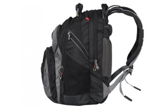 Wenger Synergy 16"