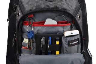 Wenger Synergy 16"