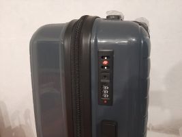 Средний чемодан Carbon Fashion – 62 л, 3 кг Серый 131