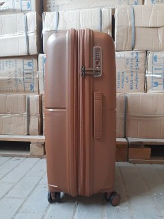 Середня валіза Airtex 245 з поліпропілену на 75/84 л вагою 3,3 кг коричневий 245-9
