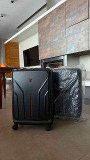 Средний чемодан Wenger Amplix Hardside – 78/90 л, 4,65 кг Черный 653326