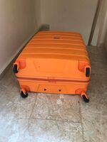 Середня 4-х колісна валіза із поліпропілену 67 л Travelite Nova, помаранчевий TL074048-87